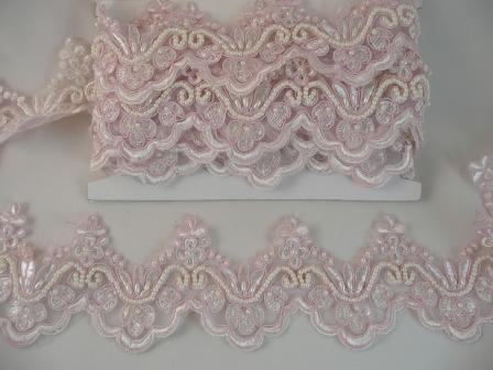 Pearl Scallop Lace Pink